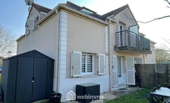 Maison récente 79 m² avec jardin et garage à Noyon