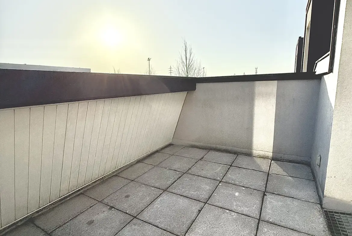 Appartement 2 pièces avec balcon, cave et parking à Hagondange - Proche gare 