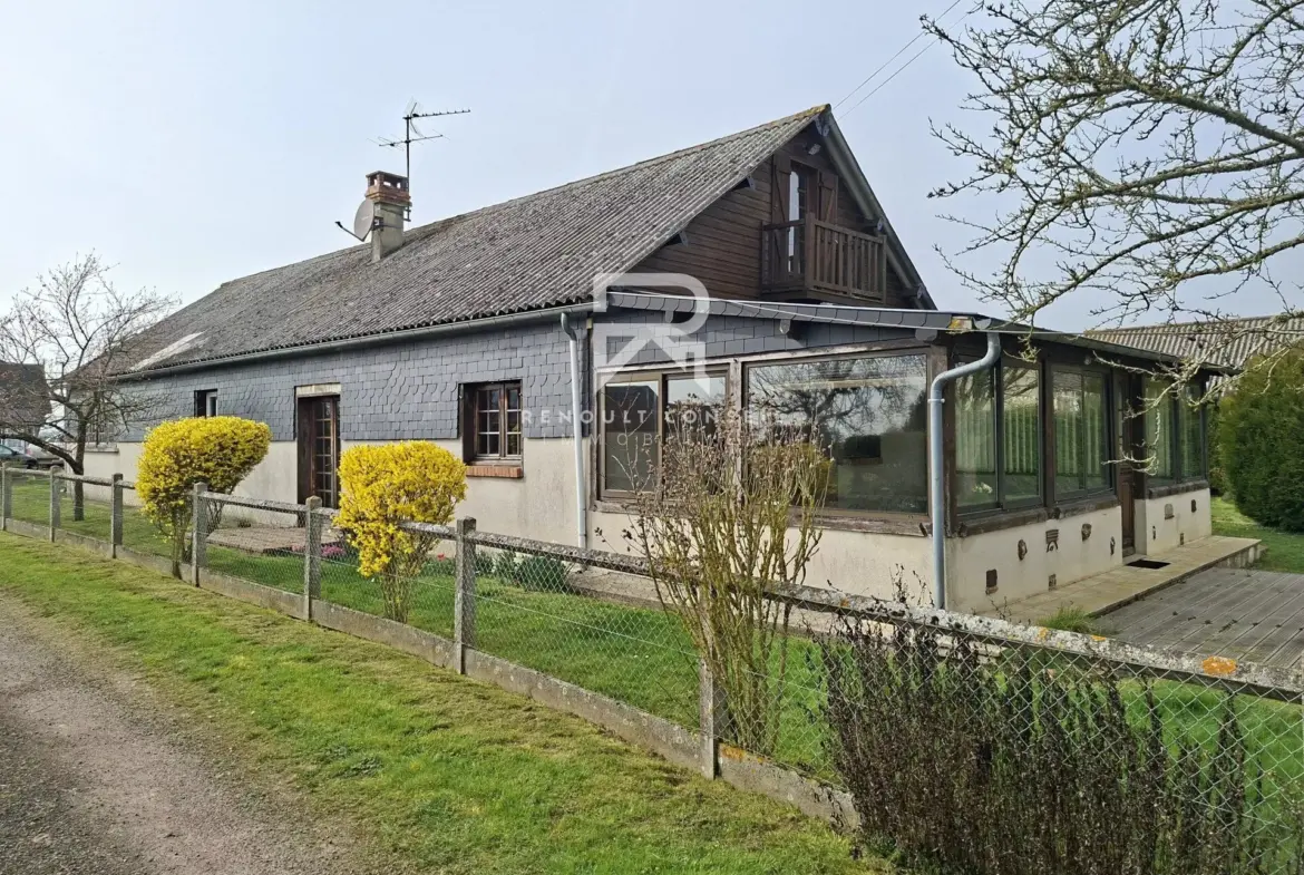Maison Normande à rafraîchir à Mesnil-en-Ouche, secteur calme, potentiel grand confort 