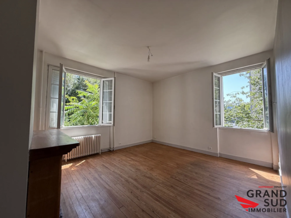 Appartement T2 à vendre à Bordeaux près du CHU Pellegrin avec potentiel de rénovation
