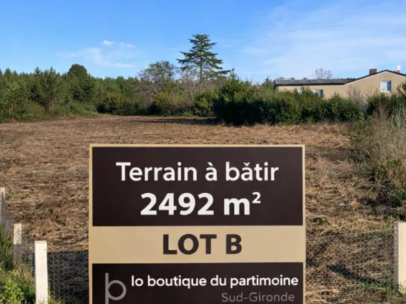 Terrain à bâtir de 2 492 m² à Gans, proche Bazas, avec espace naturel et vue dégagée