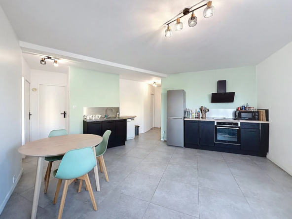 Appartement 4 pièces avec balcons à Villeurbanne – Idéal investisseur et famille