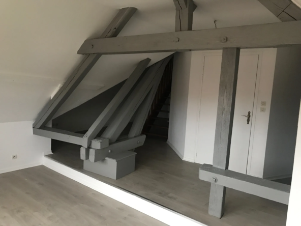 Appartement T3 duplex loué à Delle - Investissement locatif attractif