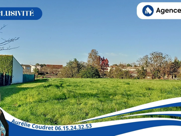 Terrain à bâtir de 1365 m² en centre-ville de Saint-Ciers-sur-Gironde