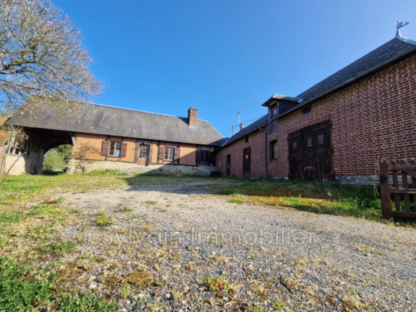 Charmante maison avec dépendances et grand terrain à Gournay-en-Bray