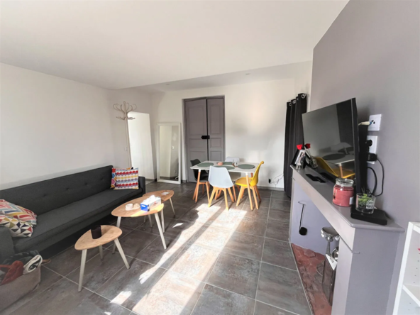 Appartement T2 en vente à Apt – Lumineux et vendu meublé