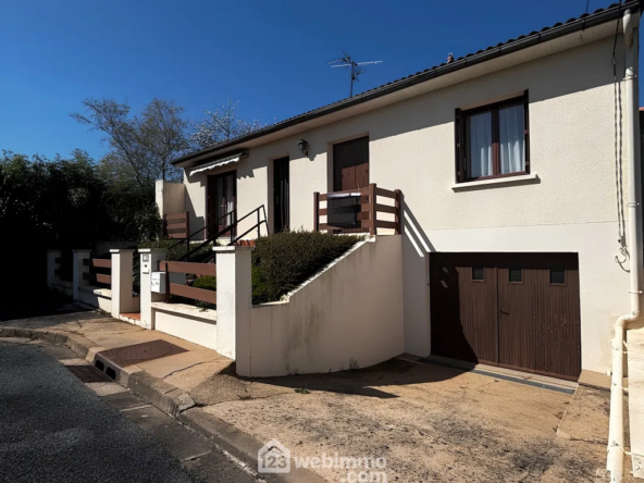 Maison à vendre de 113 m² avec 4 chambres à Poitiers Prés Mignons