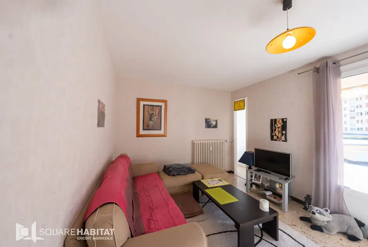 Appartement 3 pièces à Embrun de 66 m² avec balcon et cave 