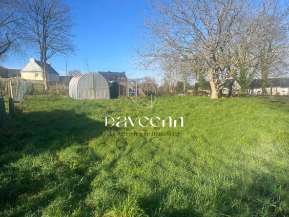 Terrain constructible de 700 m² à Camors - Emplacement idéal au centre-bourg