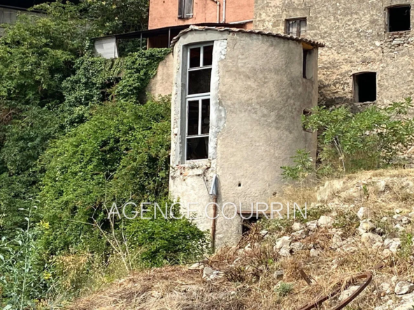 Petite Tour à rénover près du centre historique de Grasse
