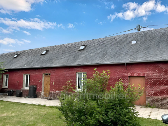 Charmante maison ancienne avec dépendances et terrain à Formerie