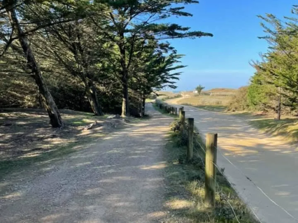 Terrain constructible de 841 m² à Saint-Jean-de-Monts, proximité mer