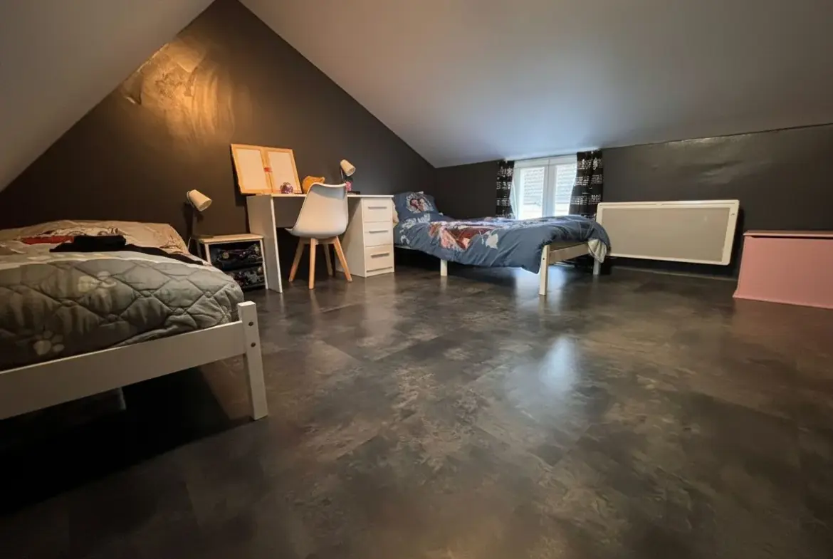À vendre maison de ville à Marines - 3 pièces avec terrasse et cave 