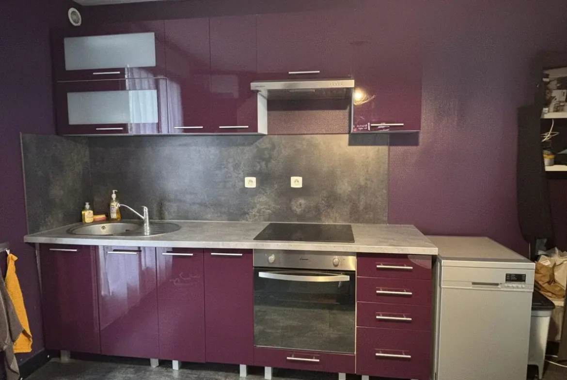 À vendre maison de ville à Marines - 3 pièces avec terrasse et cave 