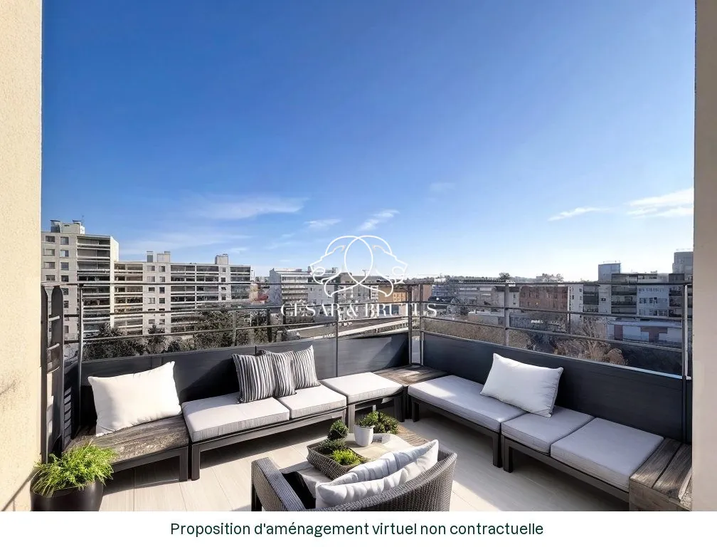 Appartement à rénover avec balcon et garage dans le 8ème arrondissement de Lyon 
