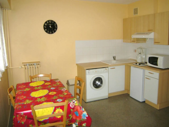 Appartement Type 1 meublé avec parking et cave à Royat - Belle opportunité