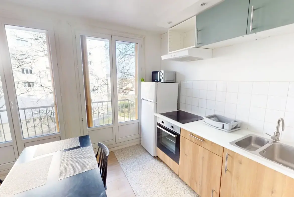 Appartement à vendre à Orléans 55,61 m², idéal colocataires, avec balcon et cave 