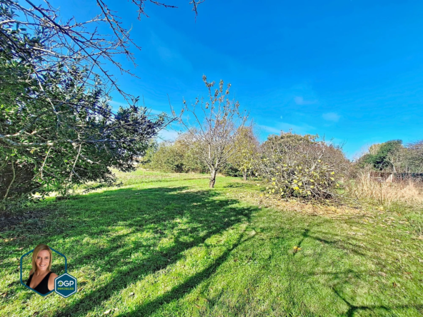 Terrain constructible de 940 m² à Finhan, emplacement calme, proche commodités