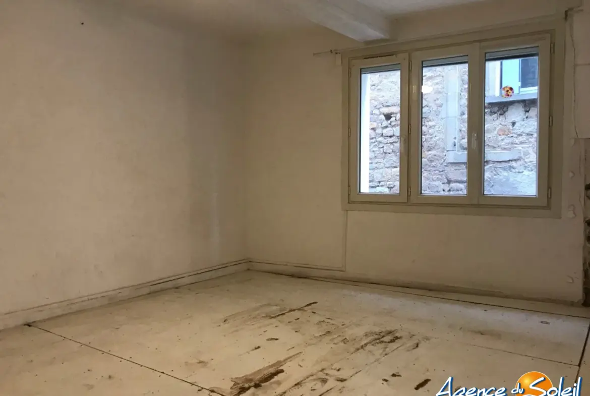 Maison à rénover avec grand potentiel à Gabian – Investissez dans un projet immobilier au cœur du village 