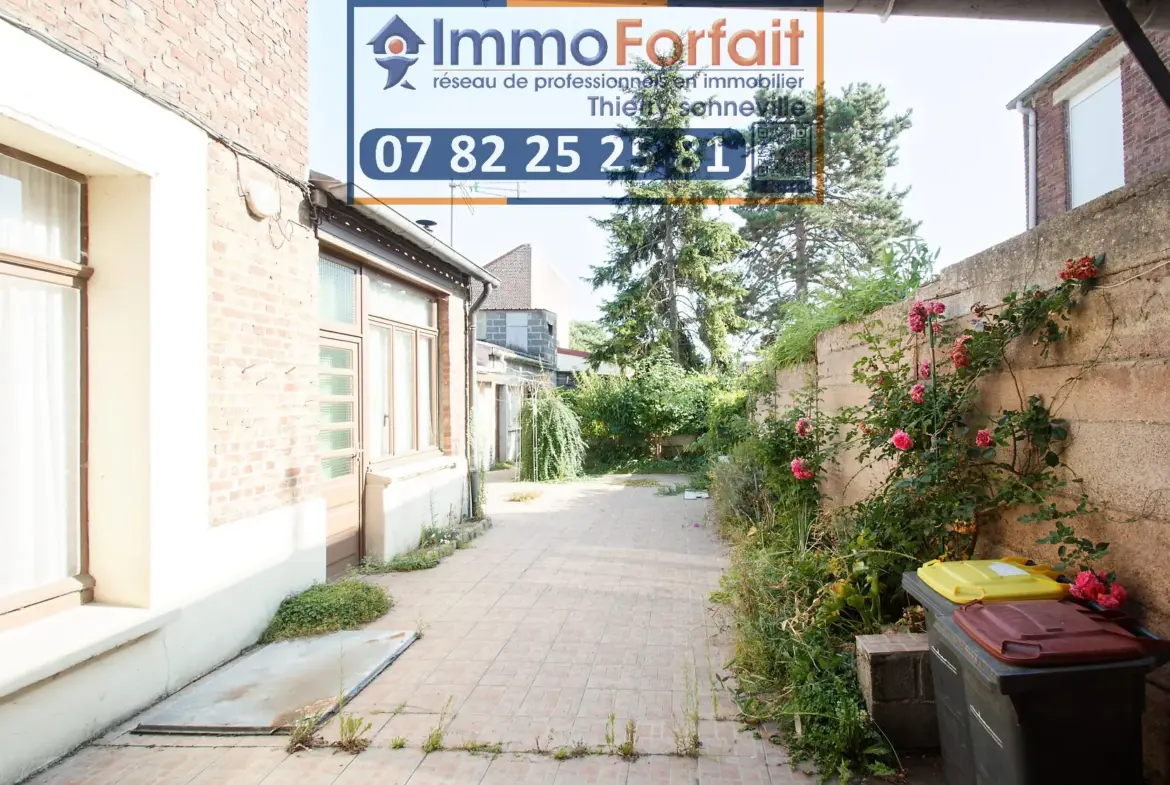 Maison à vendre à Carvin - 116 m² avec terrasse, jardin et garage pour rénovation 