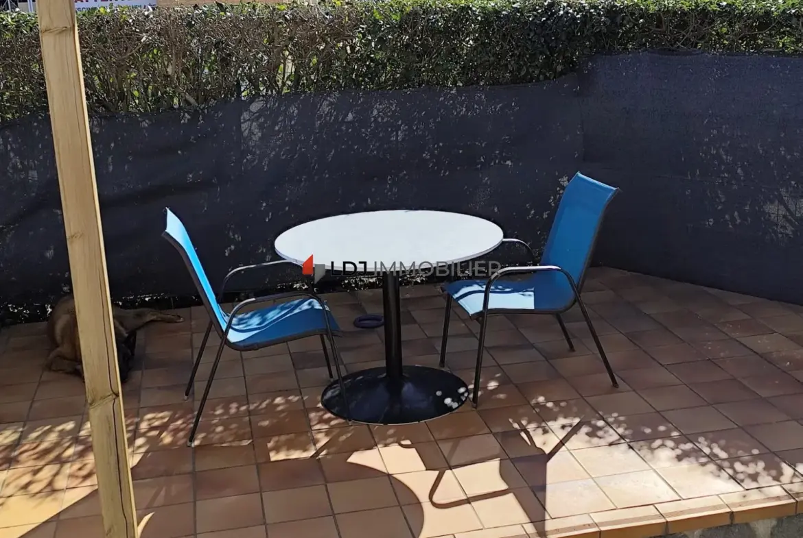 Chalet rénové de 53 m² avec terrasses et jardin à Argelès-sur-Mer 