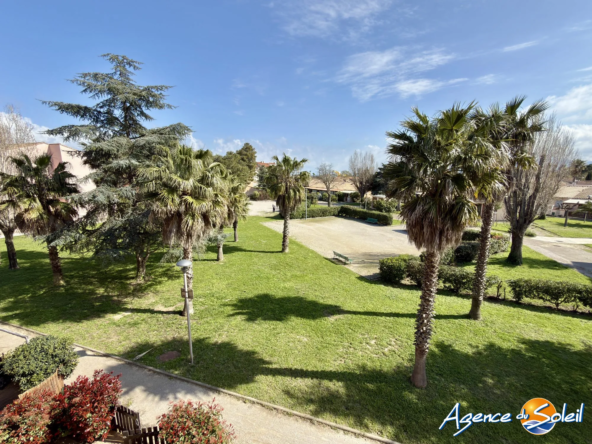 Appartement T2 rénové avec terrasse et parking à Saint-Cyprien Plage