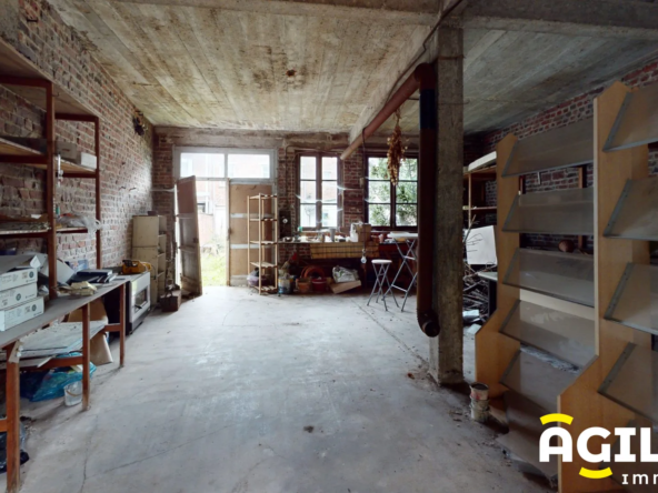 Maison à rénover avec terrasse à Orchies - Investissement idéal