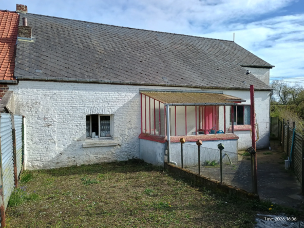 Maison maison à rénover à Noyelles-sur-Sambre – Grand espace et potentiel