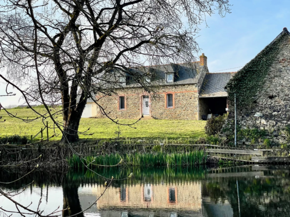 Maison en pierre à Goudelin avec terrain, à rénover, au calme en campagne