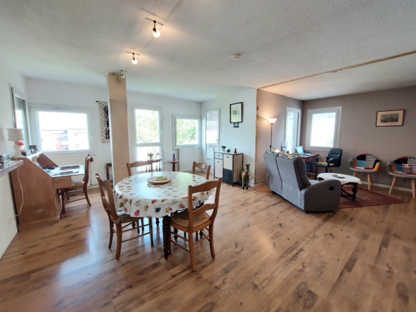 Appartement T3 lumineux de 83 m² avec terrasse, loggias, garage à Pau