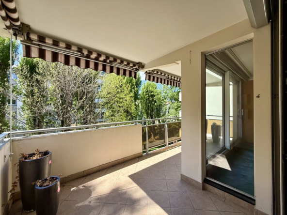 Appartement T3 avec terrasse, garage et cave à Chamalières