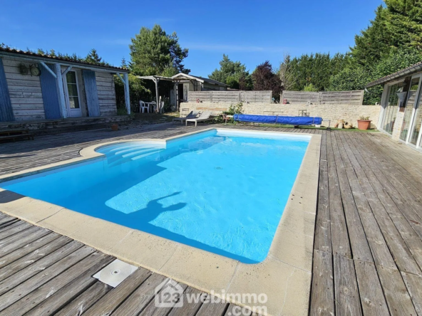 Maison de 140 m² avec dépendances et piscine à Milly-la-Forêt