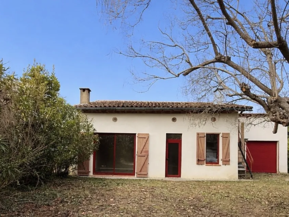 Maison ancienne rénovée avec vue Pyrénées à Castelnau-d'Estrétefonds