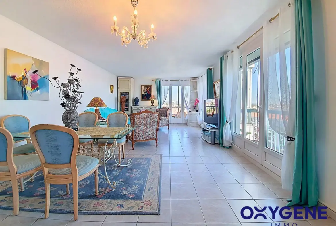 Appartement en étage élevé avec vue mer à Perpignan – Spacieux et lumineux 
