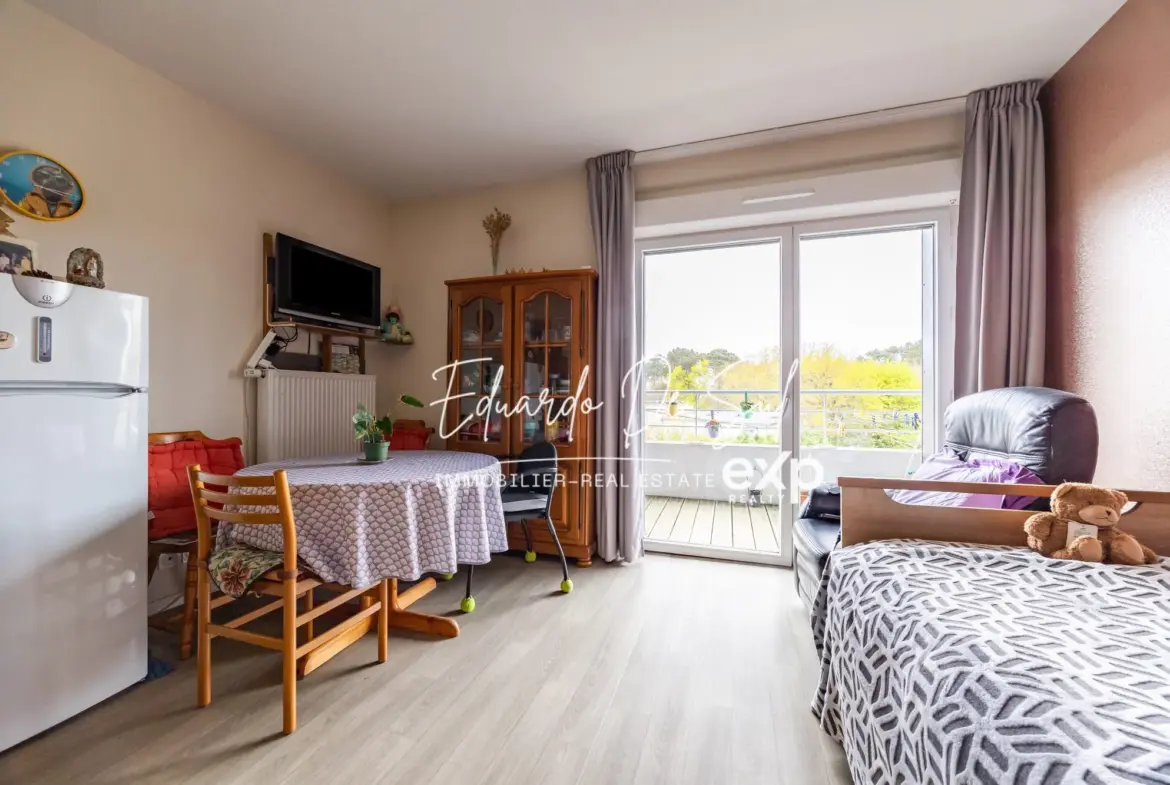 Appartement T1 à vendre avec balcon à Mérignac, résidence seniors moderne 