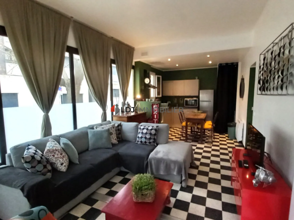 Pièce de vie/cuisine Appartement T2 avec terrasse à Canet-en-Roussillon – Proximité Mer