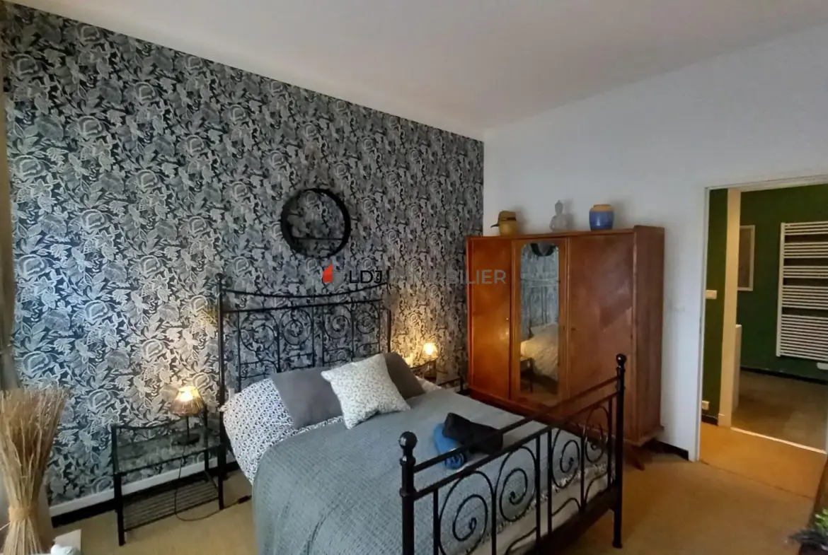 chambre avec sortie indépendante sur terrasse Appartement T2 avec terrasse à Canet-en-Roussillon – Proximité Mer 