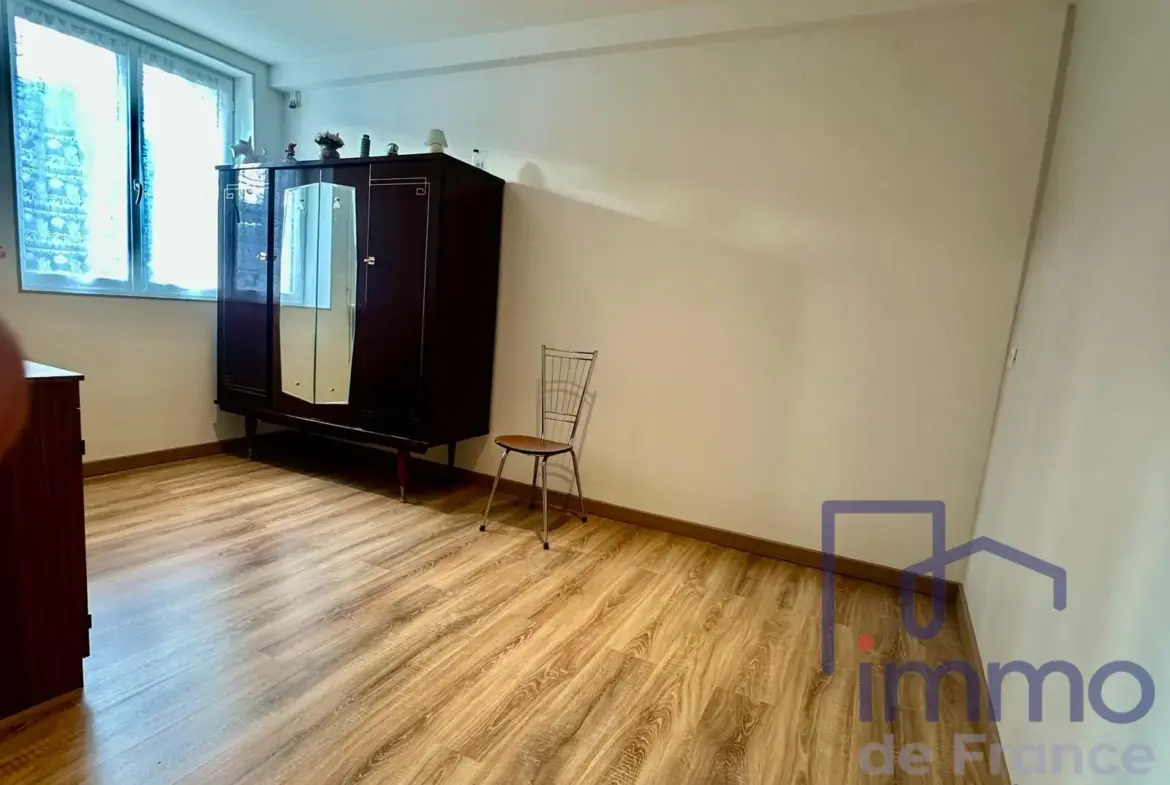 Appartement 4 pièces de 107m² avec jardin privatif à Saint-Étienne 