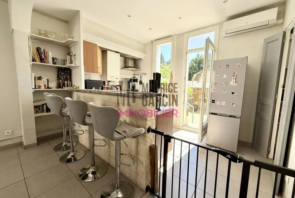 Maison mitoyenne 2 chambres à Avignon - 68 m² - Prête à vivre 