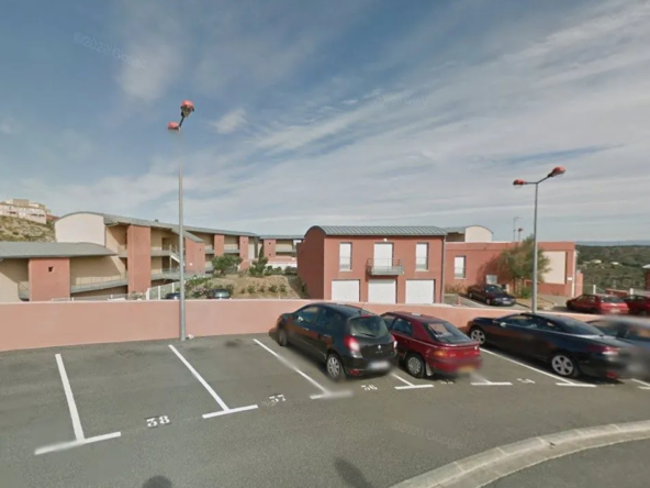 Appartement T3 à vendre à Narbonne avec terrasse, piscine et stationnement