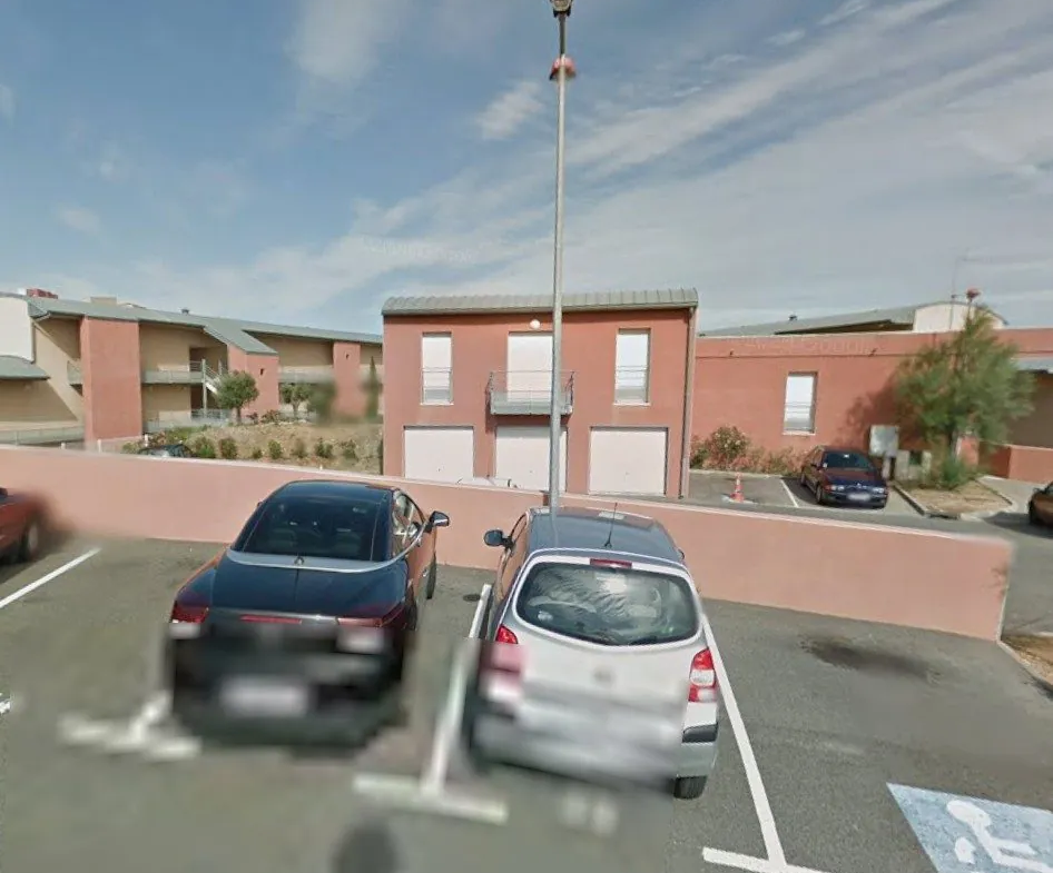 Appartement T3 à vendre à Narbonne avec terrasse, piscine et stationnement 
