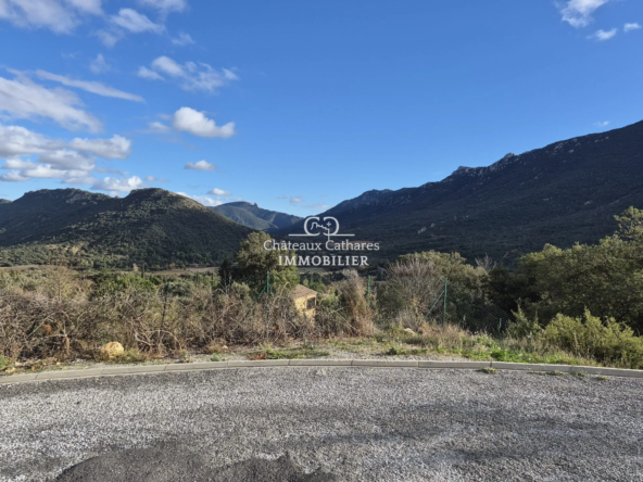 Terrain constructible de 1910 m² avec vue imprenable à Duilhac-sous-Peyrepertuse