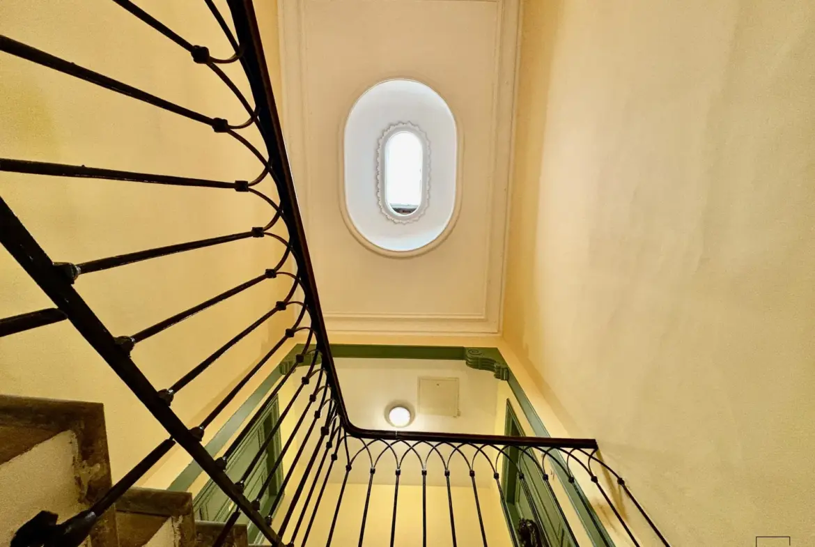 Appartement 3 pièces lumineux à Narbonne, centre historique, 69,75 m² 