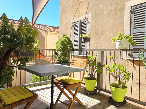 Appartement T2 duplex avec terrasse à Bandol, au cœur de la ville