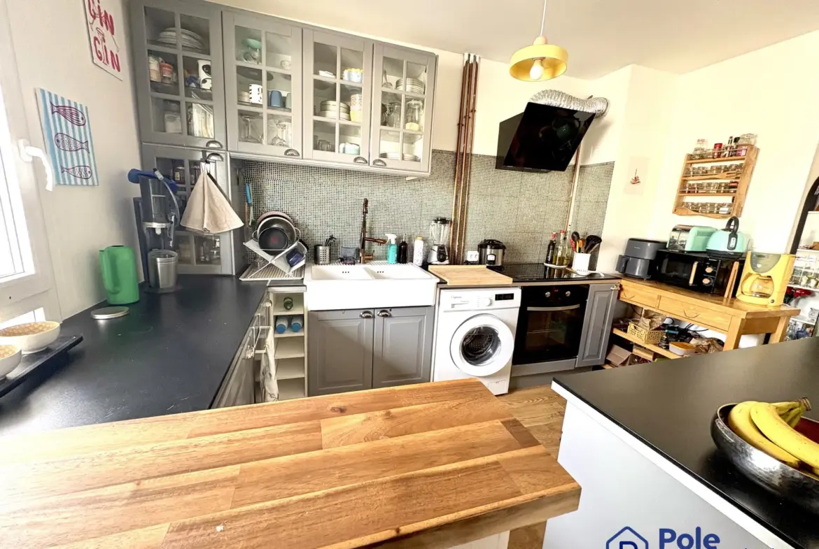 Cuisine Appartement F2 à Caen avec Balcon – 50,46 m², Cave, Centre-ville 