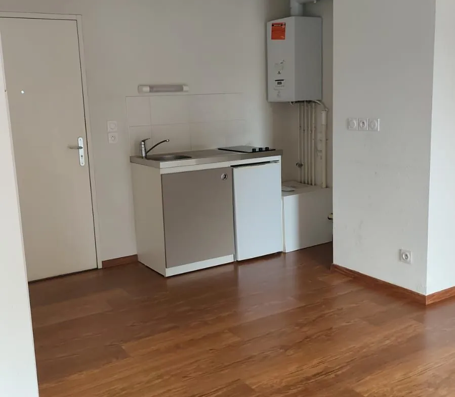 Appartement T1 à vendre à Nantes proche tramway et parking 