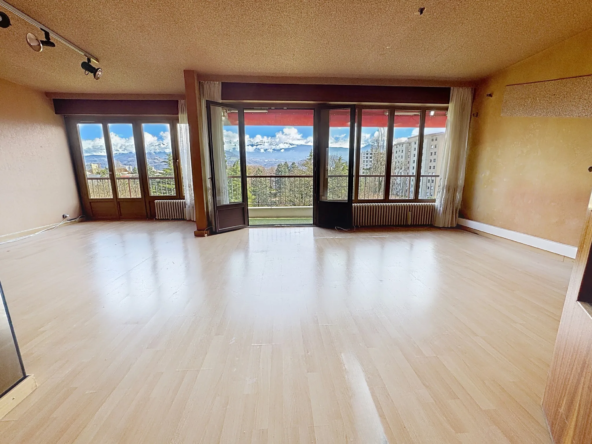 Appartement T4 de luxe avec vue à Échirolles - Résidence sécurisée 'Le Saint-André'