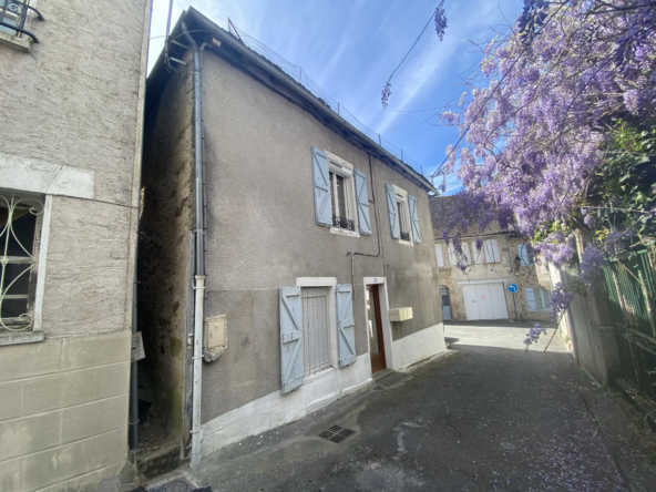 Immeuble d'investissement à Argentat avec deux appartements fonctionnels