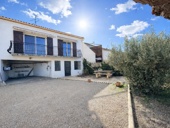 Maison de village à vendre à Aimargues (Gard) avec 3 chambres, garage et potentiel de rénovation