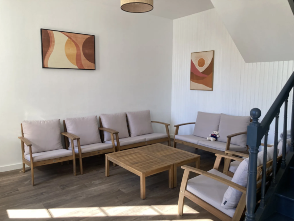 Grande maison de ville renovée aux Epesses, idéale pour gîte ou résidence principale